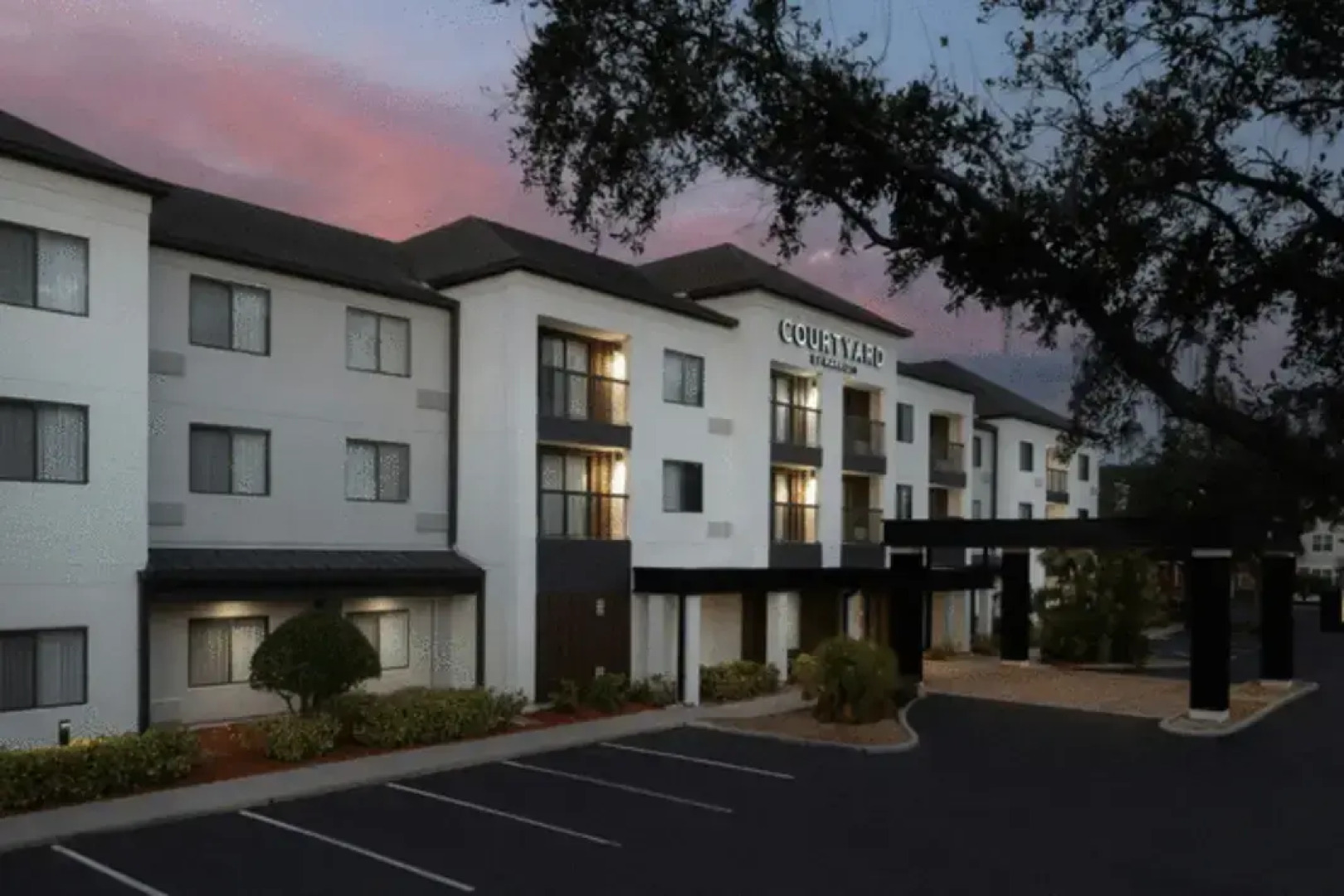 Courtyard by Marriott Lakeland