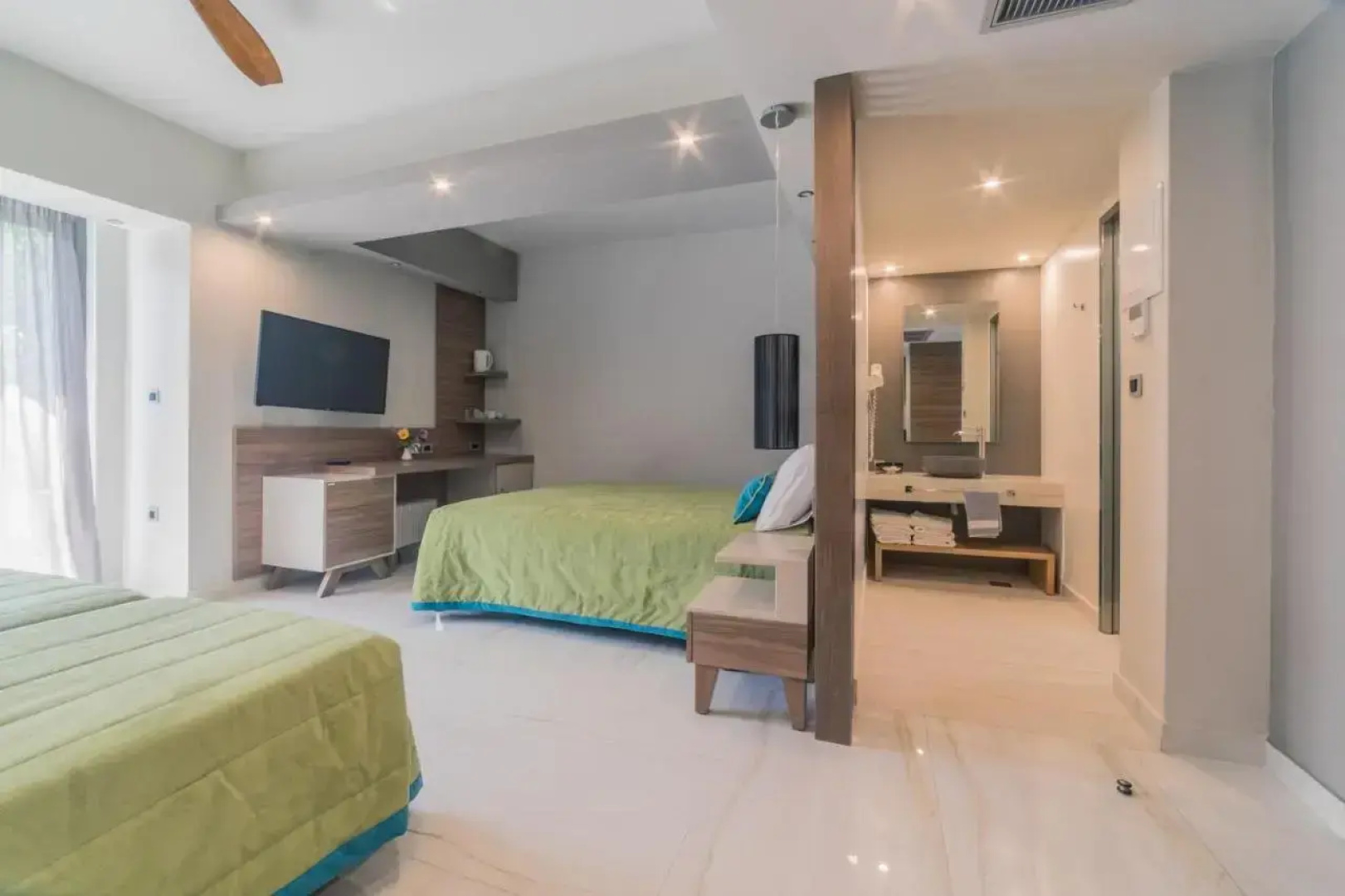 Atrion Hotel