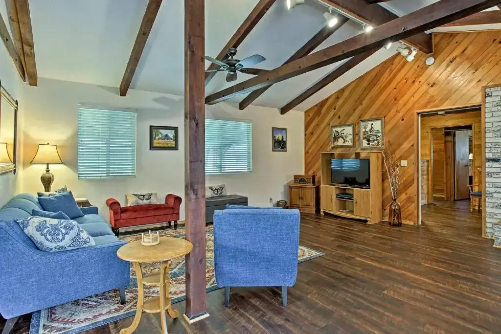 Cozy Home w/ Patio Near Yosemite National Park!