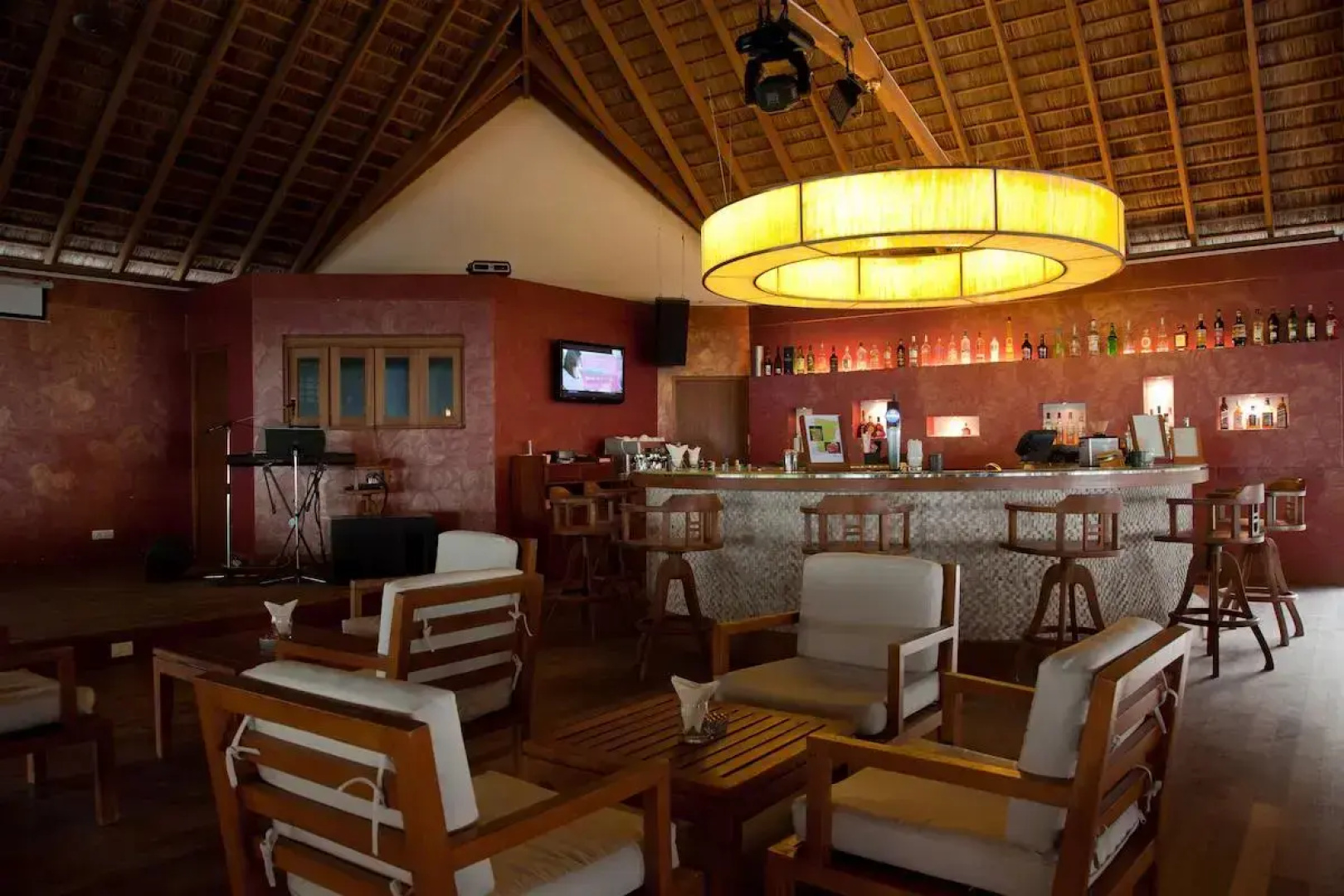 Vakarufalhi Island Resort & Spa