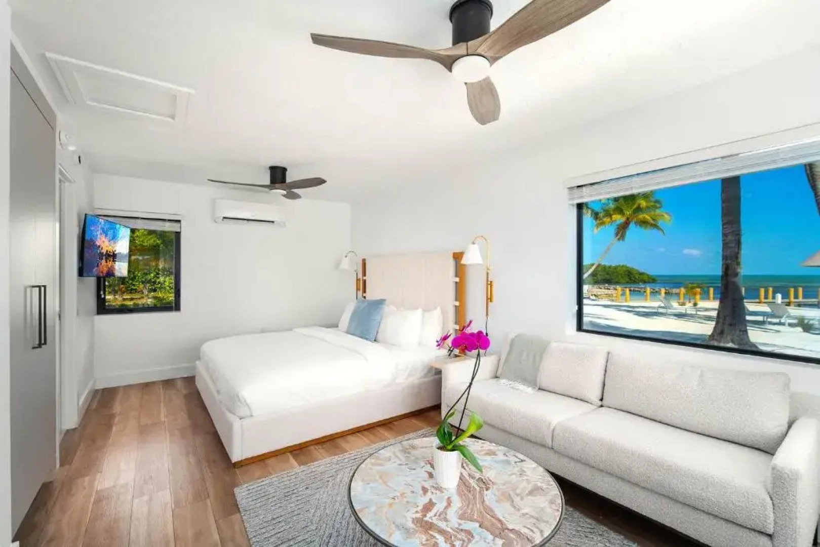 Pines & Palms Resort