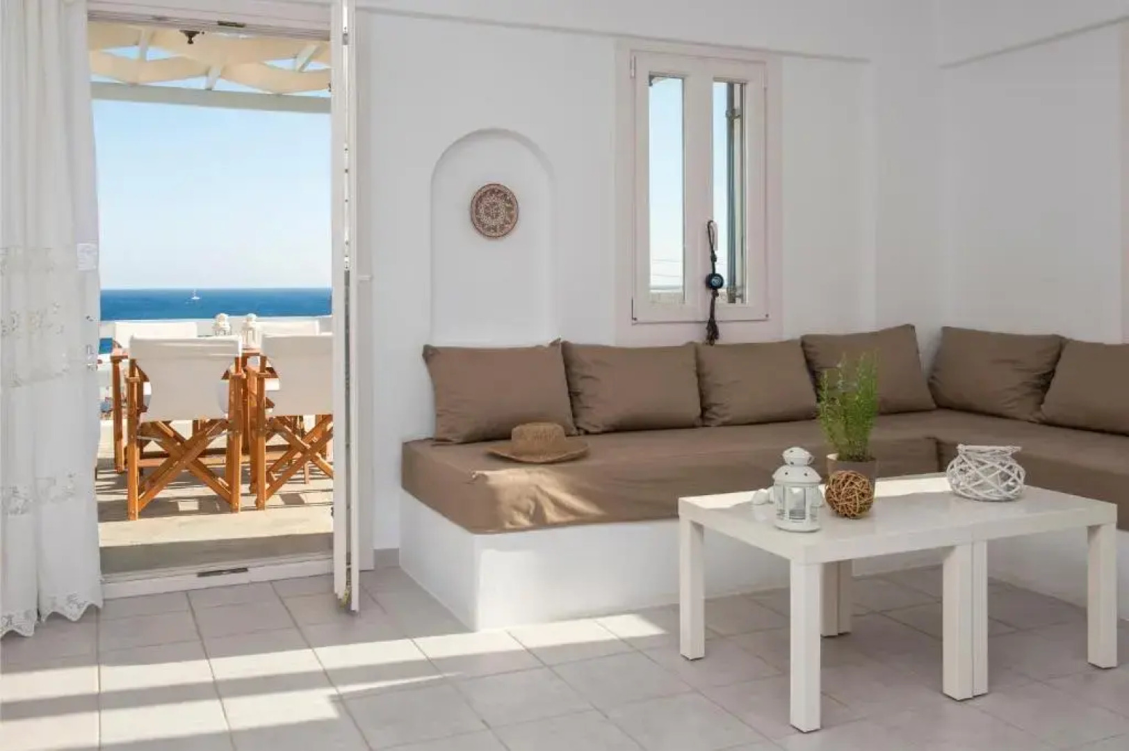 Cleopatra Seaside Homes Paros