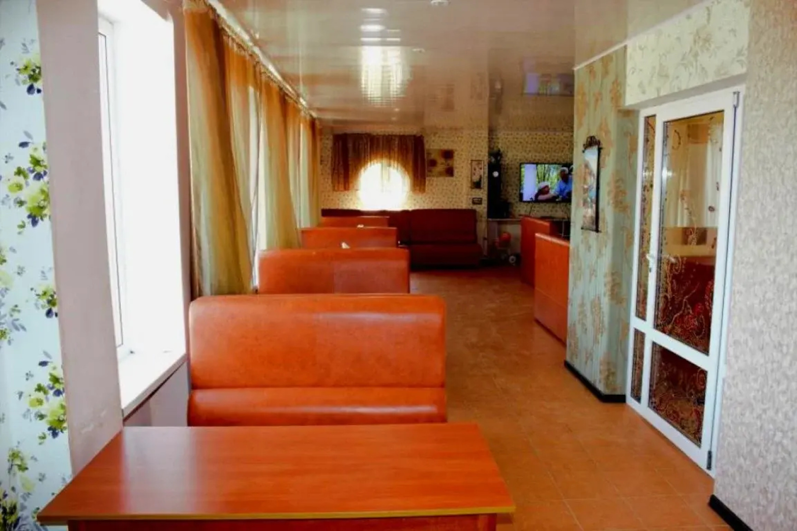 Roza Guest House