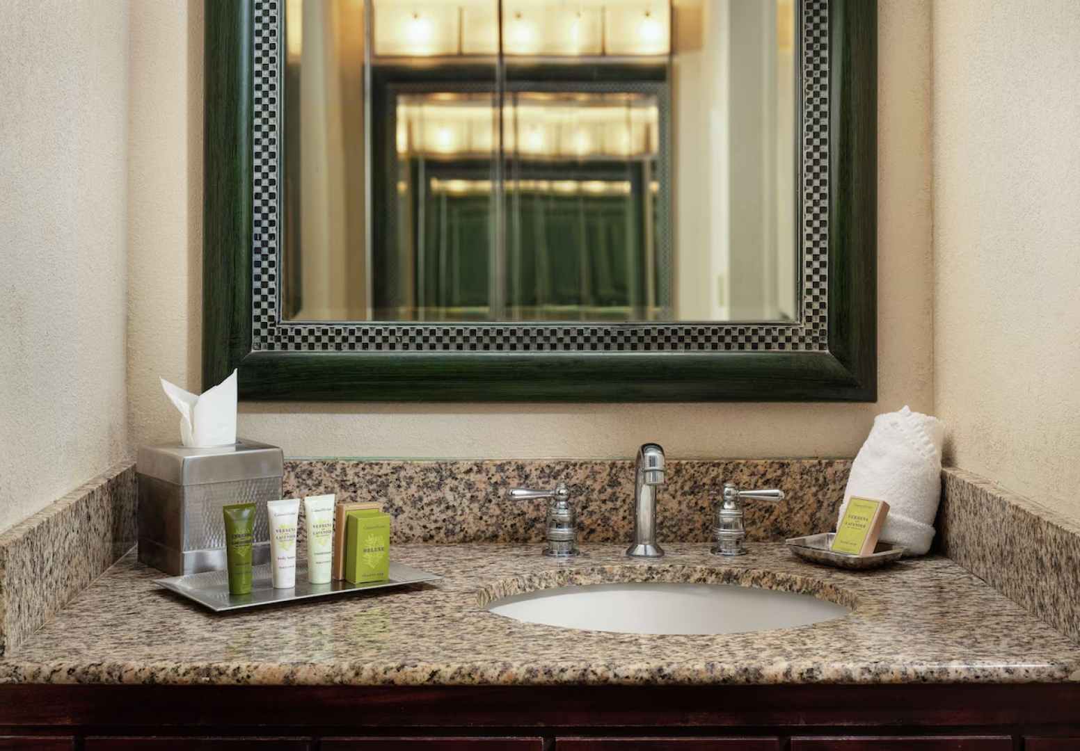 Hilton Orlando Lake Buena Vista - Disney Springs® Area