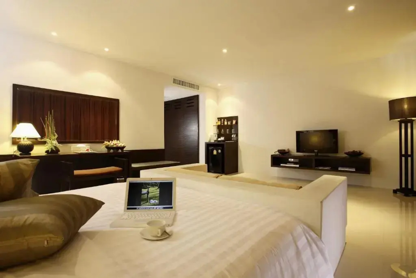 Курорт Peace Laguna Resort & Spa