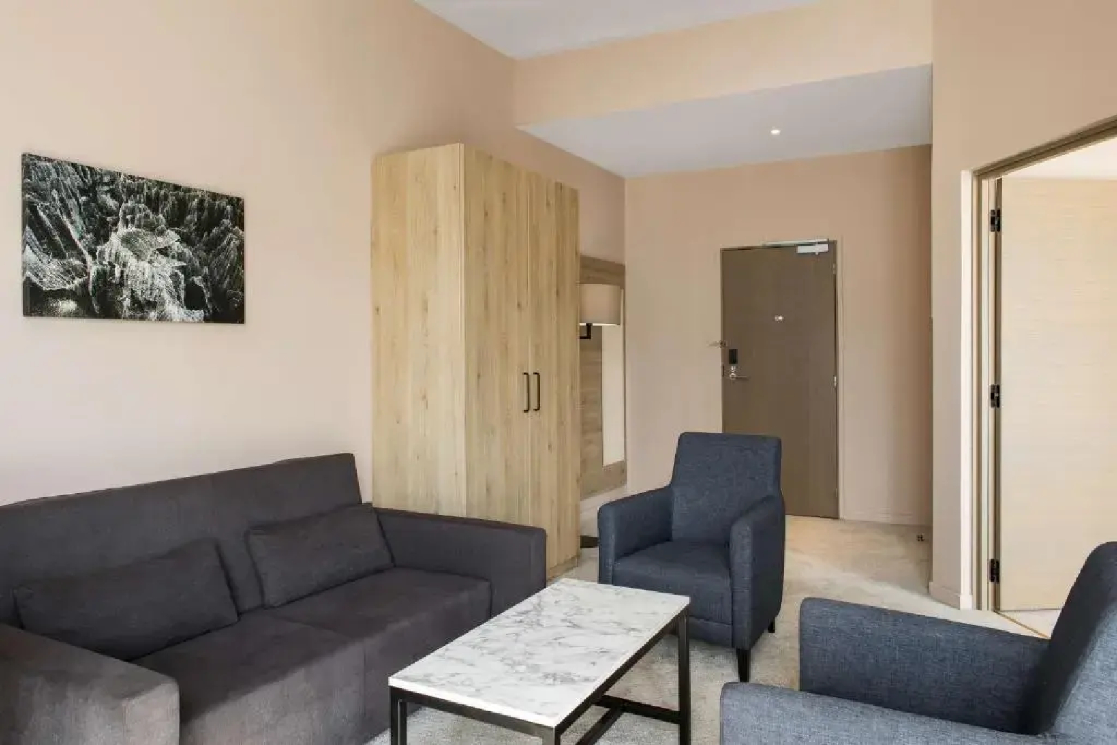 Radisson Serviced Apartments Antananarivo City Center 