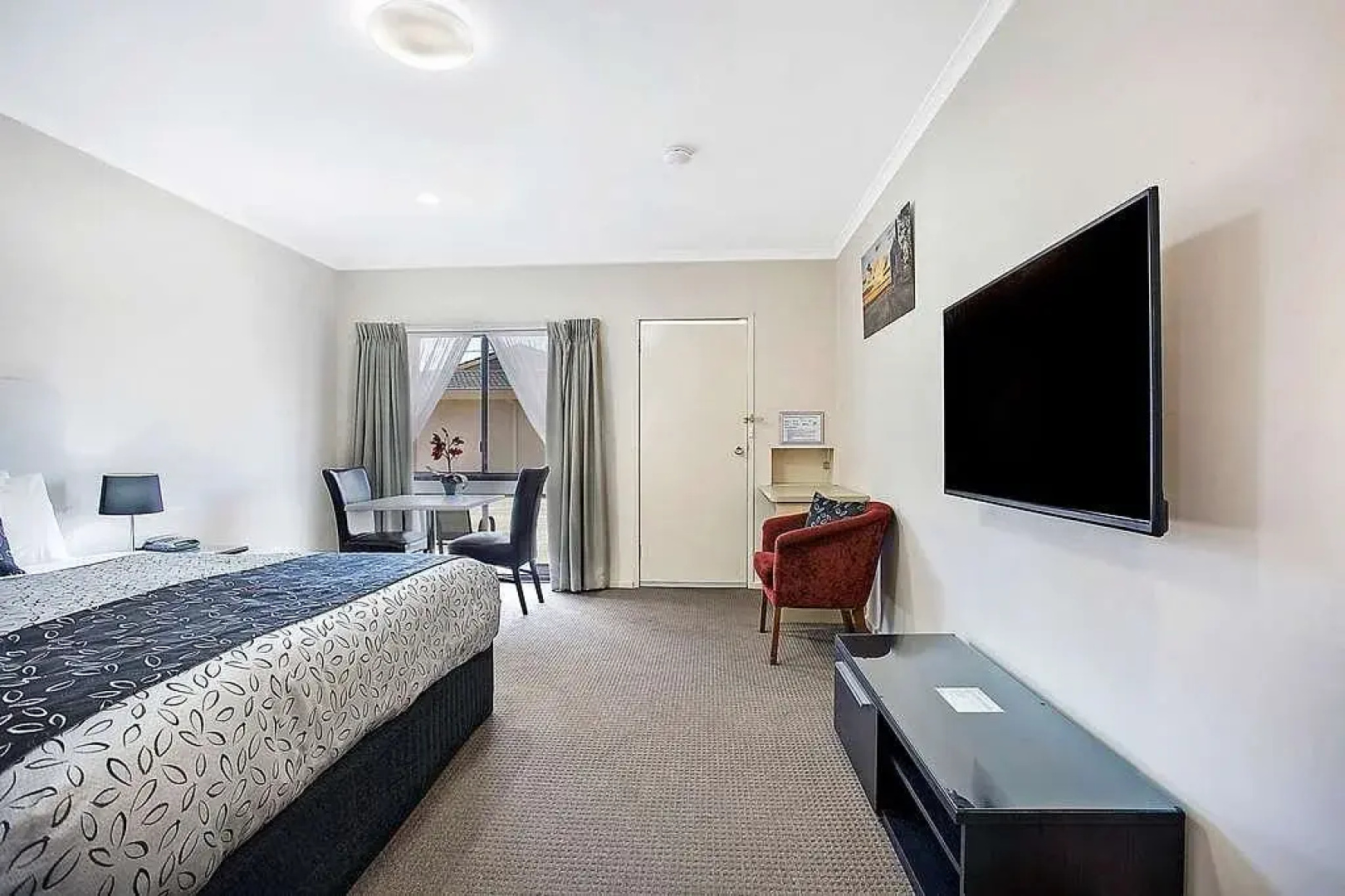 Comfort Inn May Park