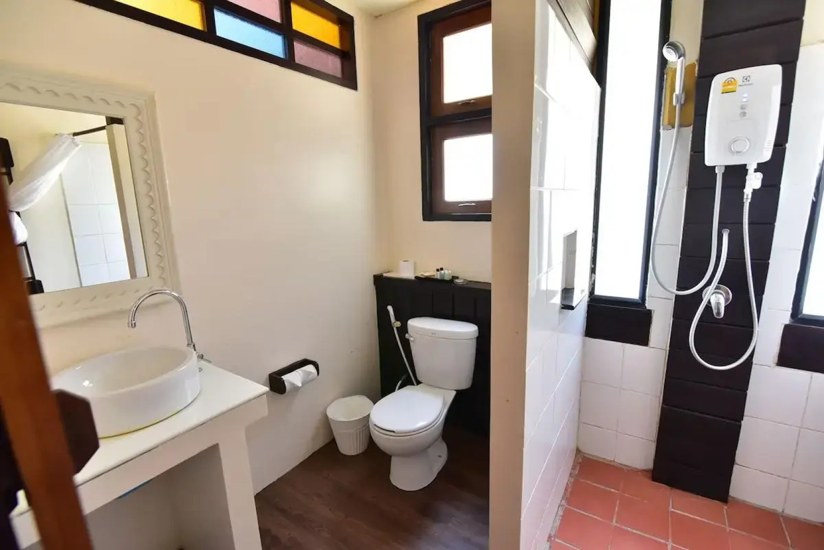 Отель Koh Ngai Thanya Beach Resort