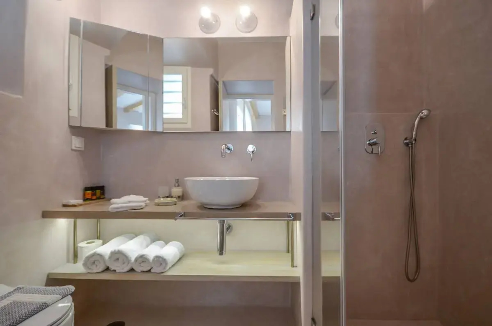 Antony Suites - Adults Only