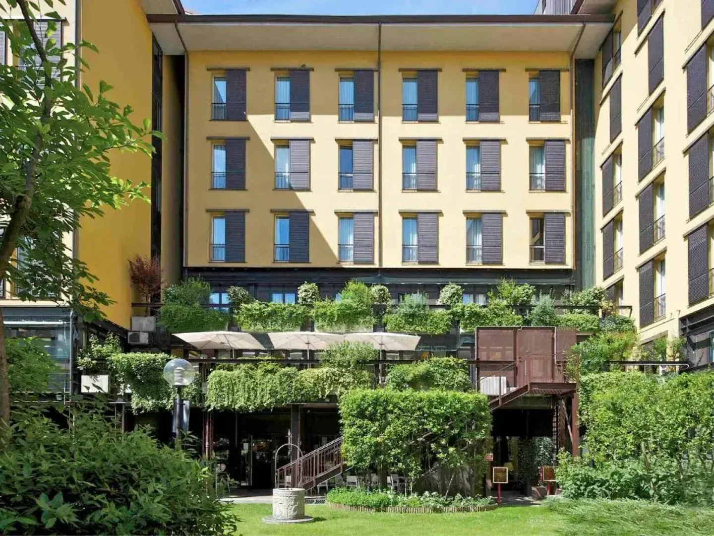 Отель Mercure Bologna Centro