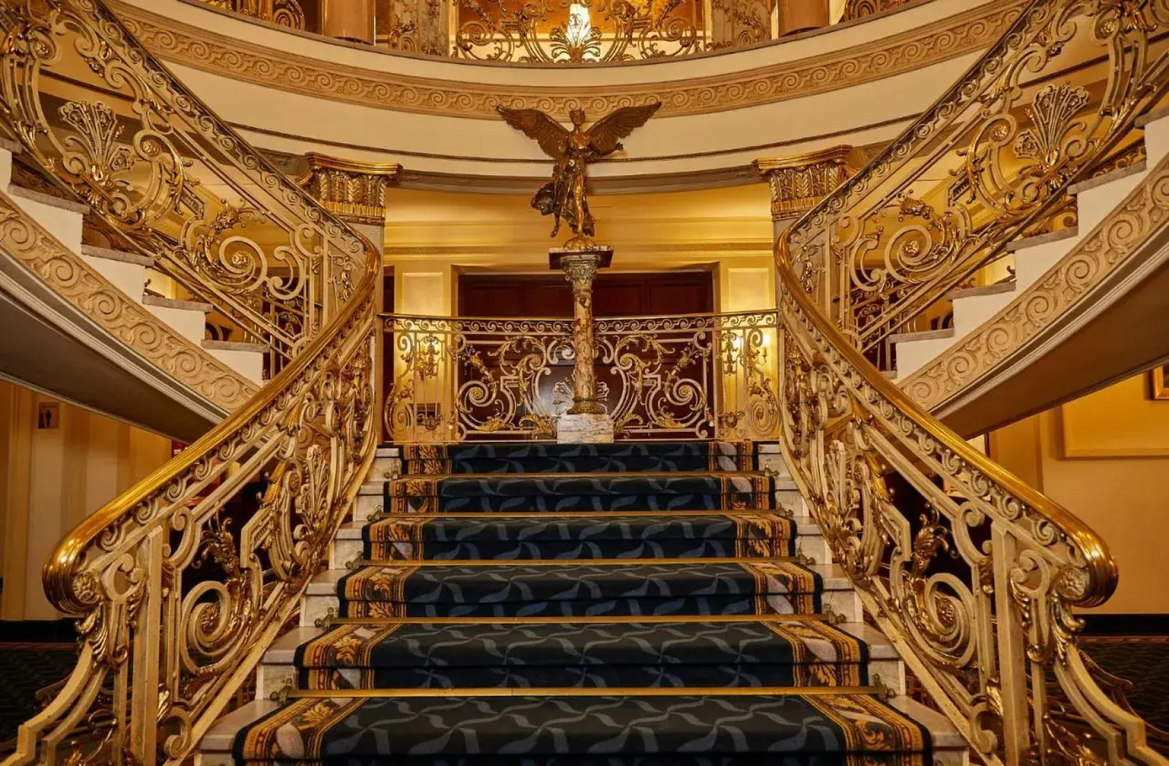 El Avenida Palace Hotel