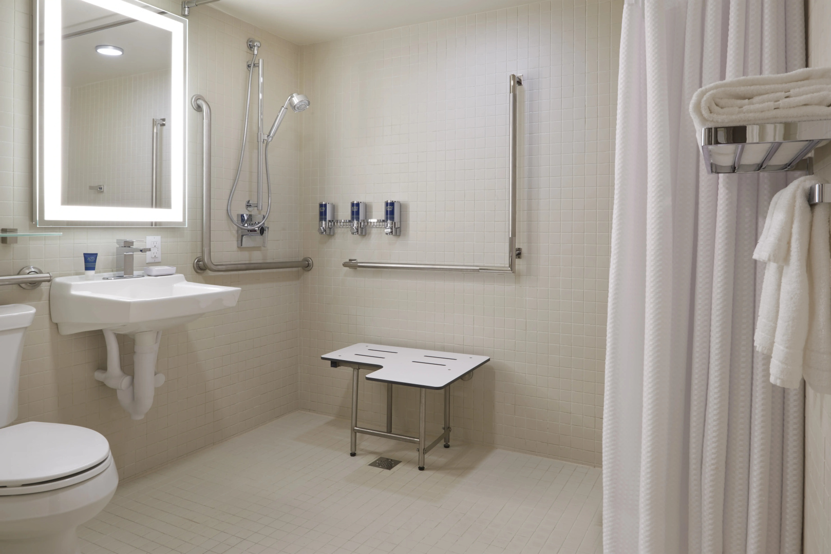 Four Points by Sheraton Windsor Downtown