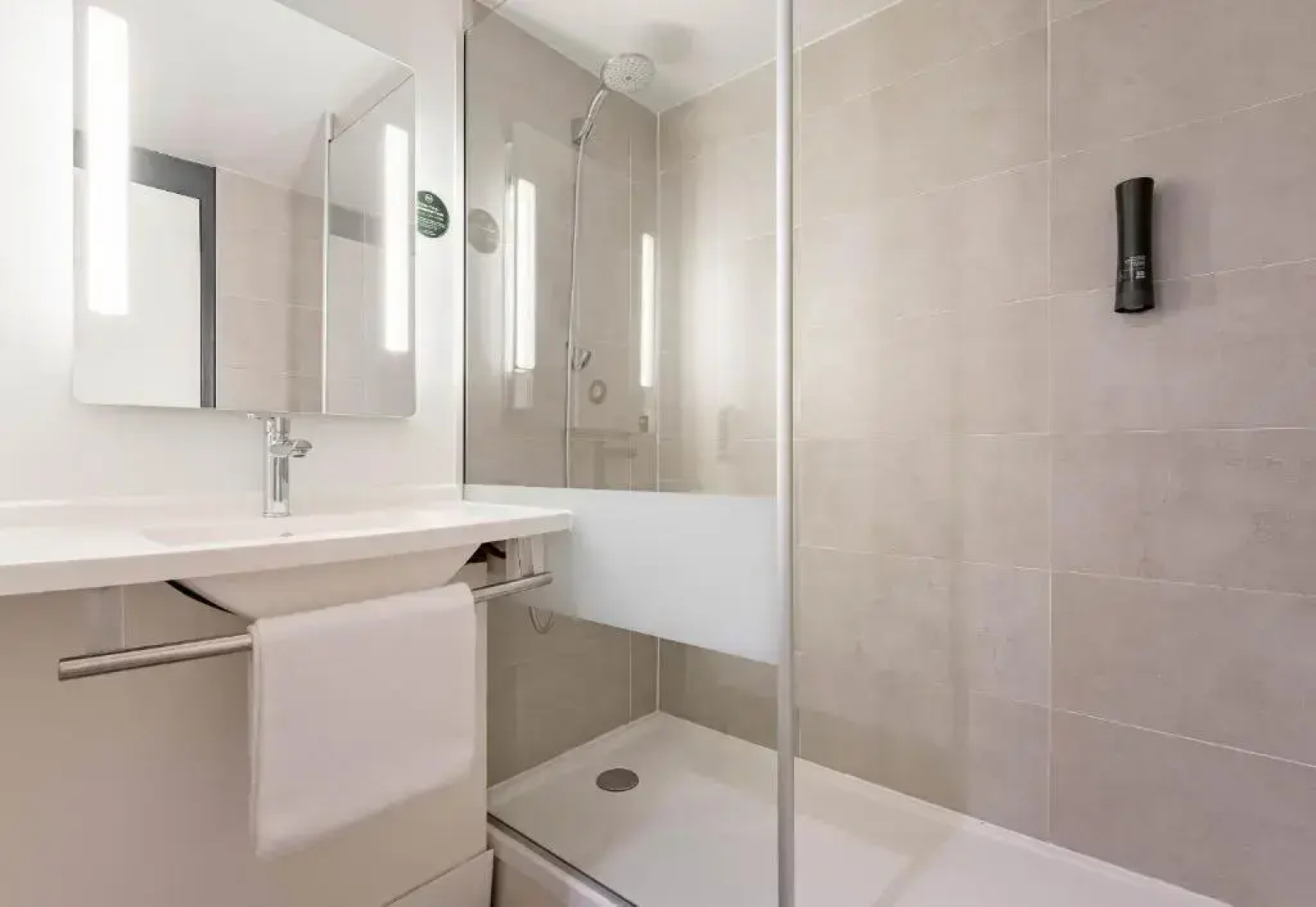 B&B HOTEL Valenciennes Sud