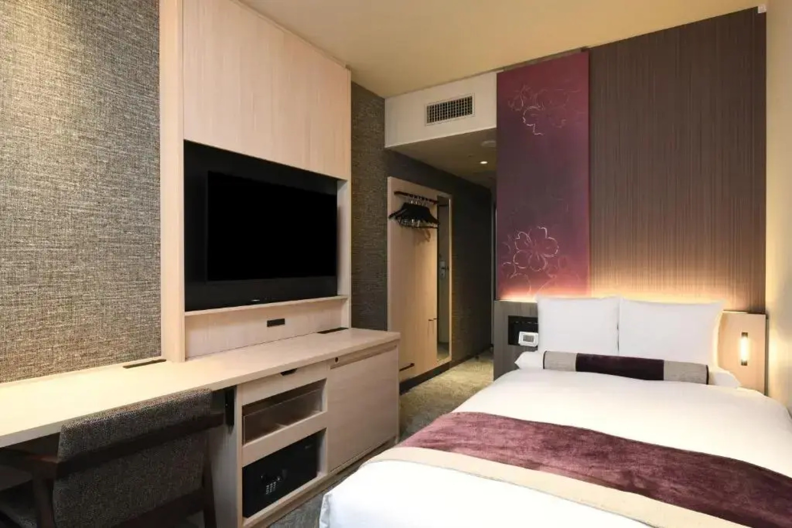 Отель MyStays Ochanomizu Conference Center