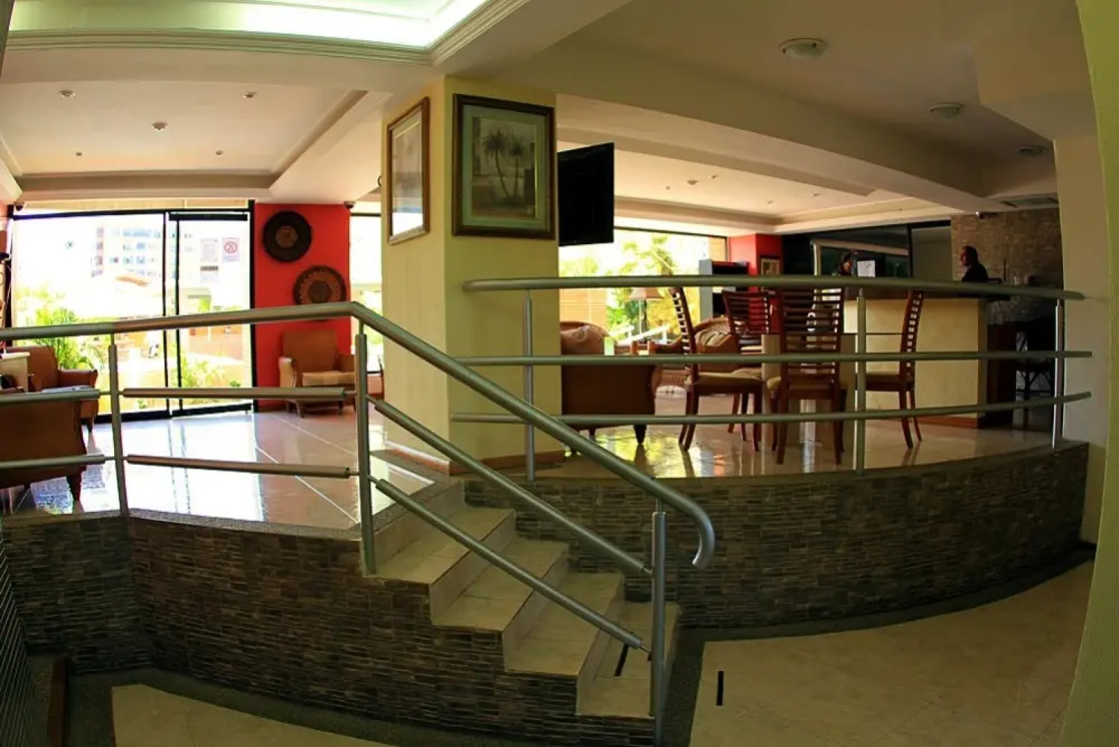 Hotel Miramar Suites