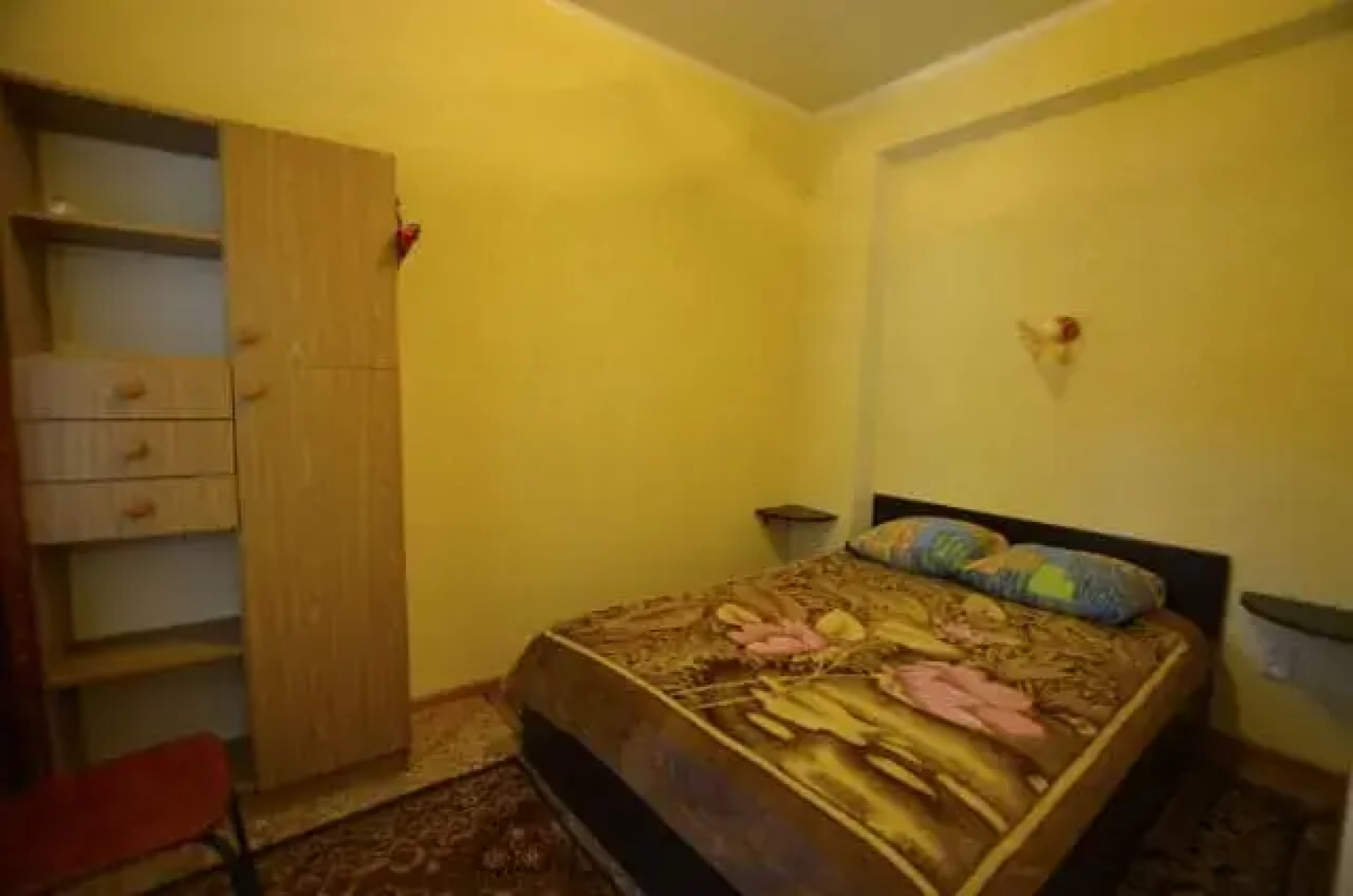 Molodezhnaya 8 Guest House