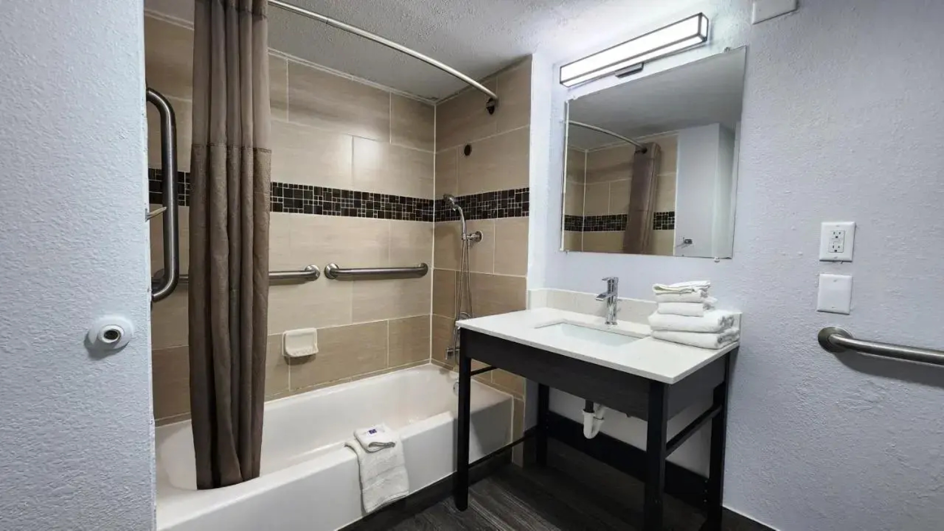Motel 6 Baytown, TX - Garth Rd