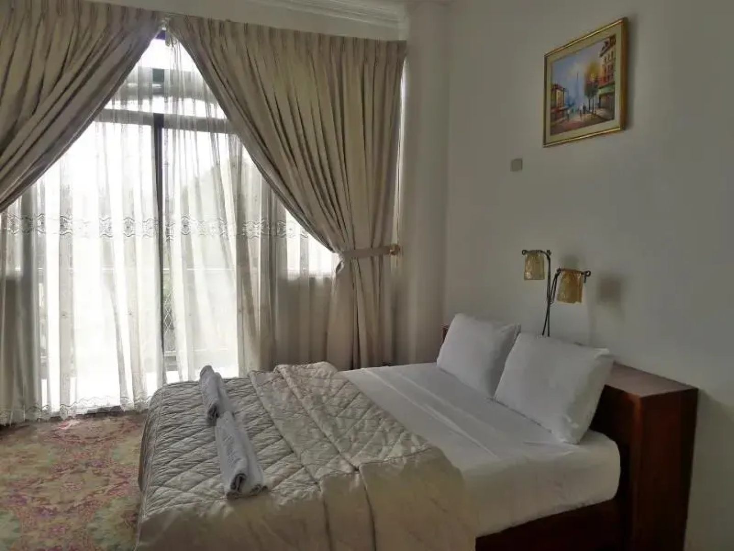 Summer Place Hotel