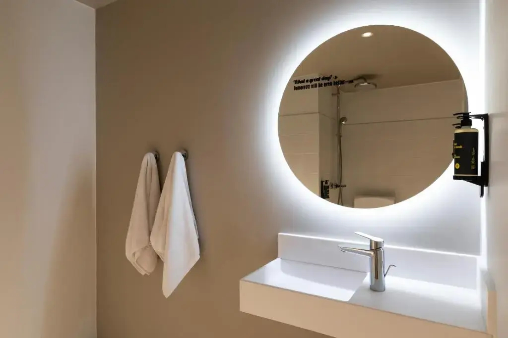 Хостел Jo&Joe Paris Nation — Hostel