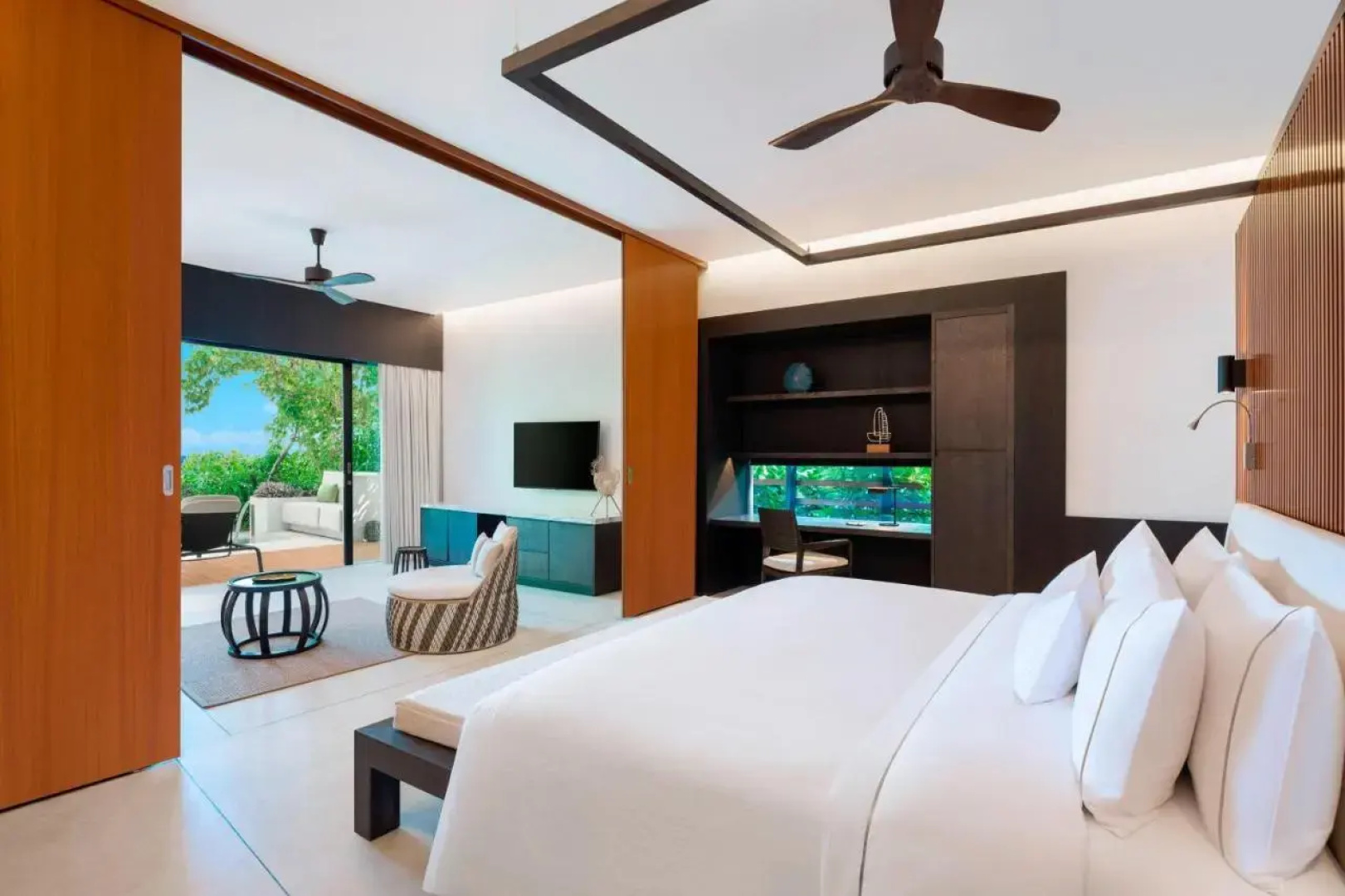 Курорт The Westin Maldives Miriandhoo 