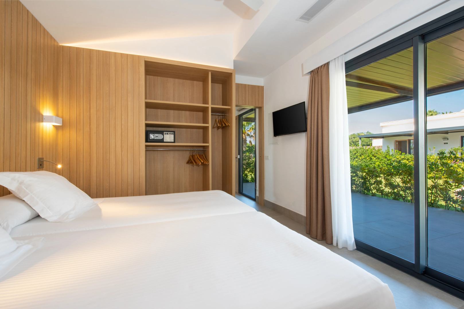 Valentin Playa de Muro Resort