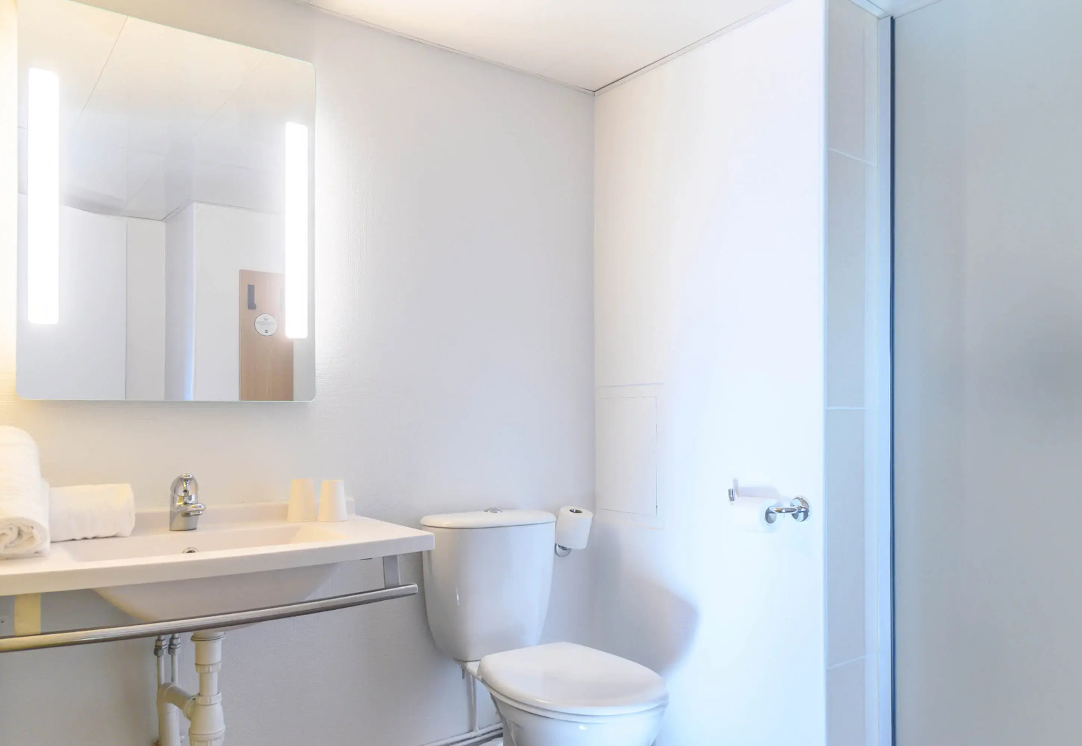 Отель B&B Nimes Centre Arène