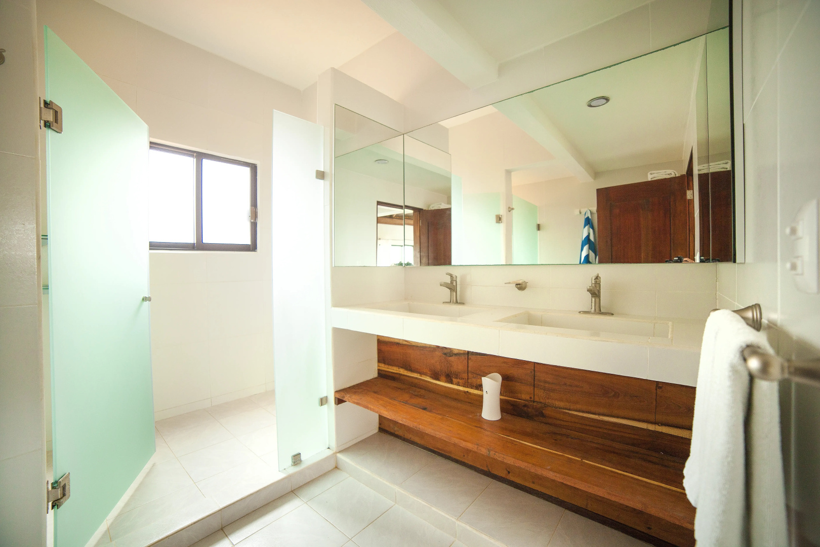 Kiras Beach House