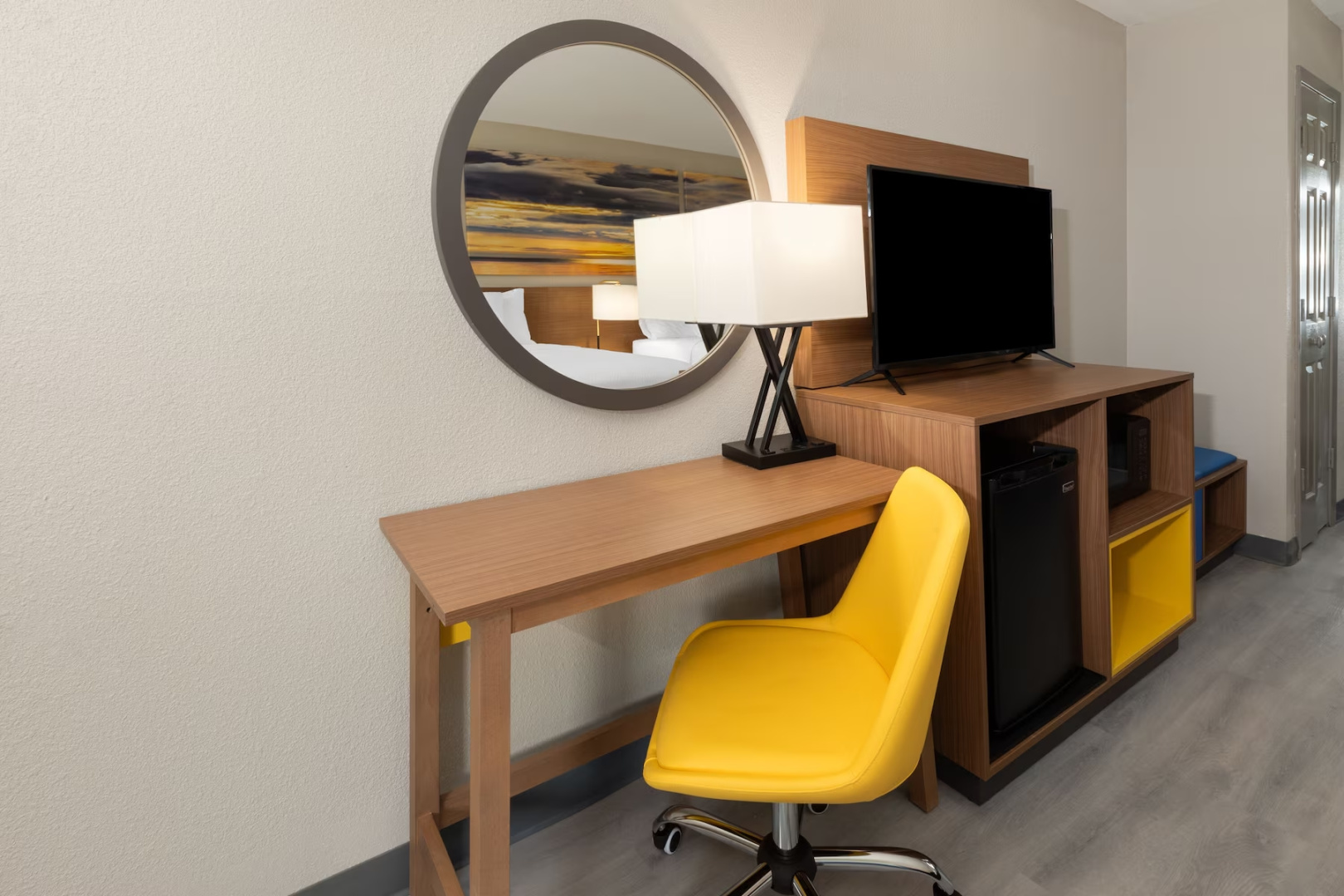 Days Inn & Suites by Wyndham Vicksburg