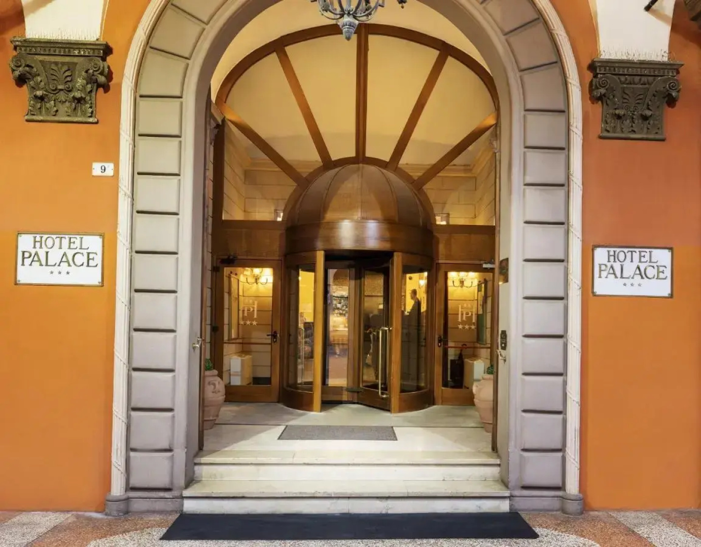 Hotel Palace