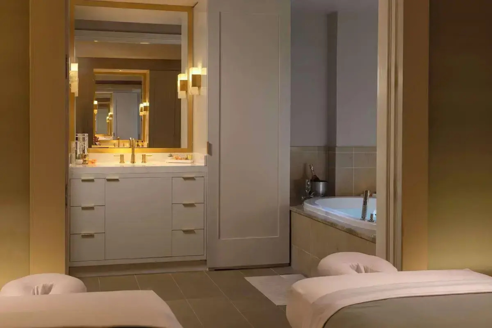 Waldorf Astoria Orlando - An Official Walt Disney World® Hotel