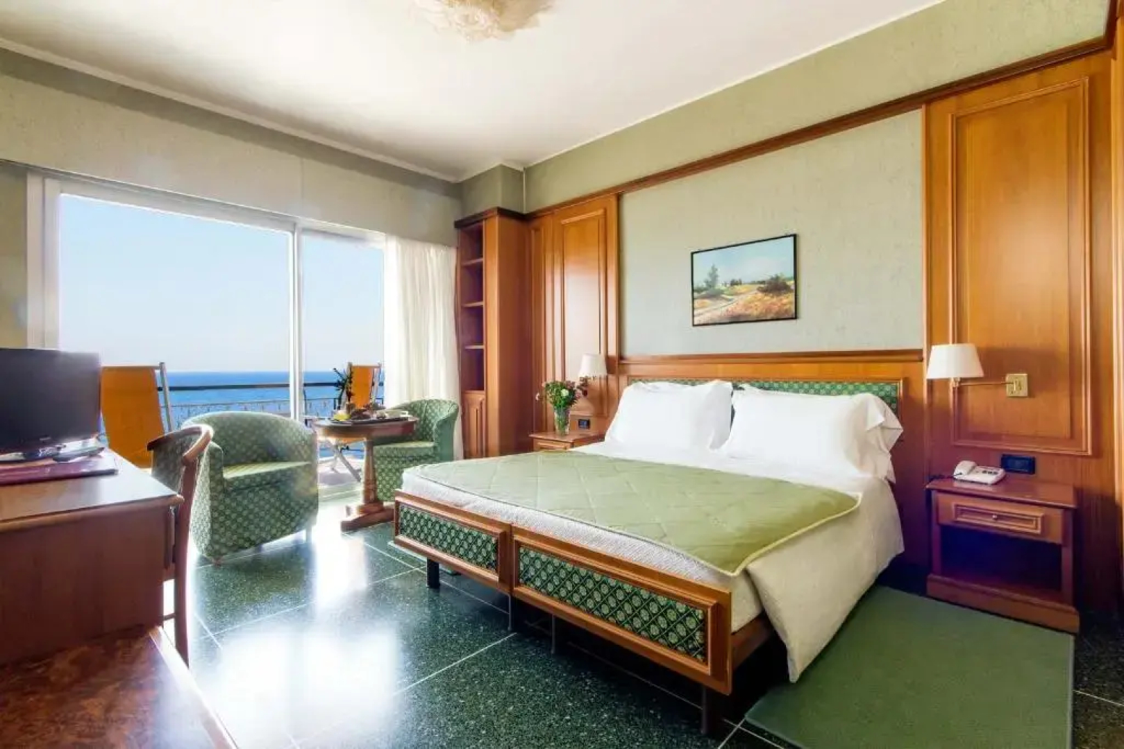Hotel Bellevue Et Mediterranee