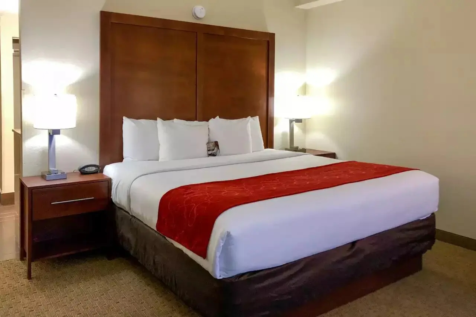 Vista Suites Hotel Near Island Drive Pigeon Forge