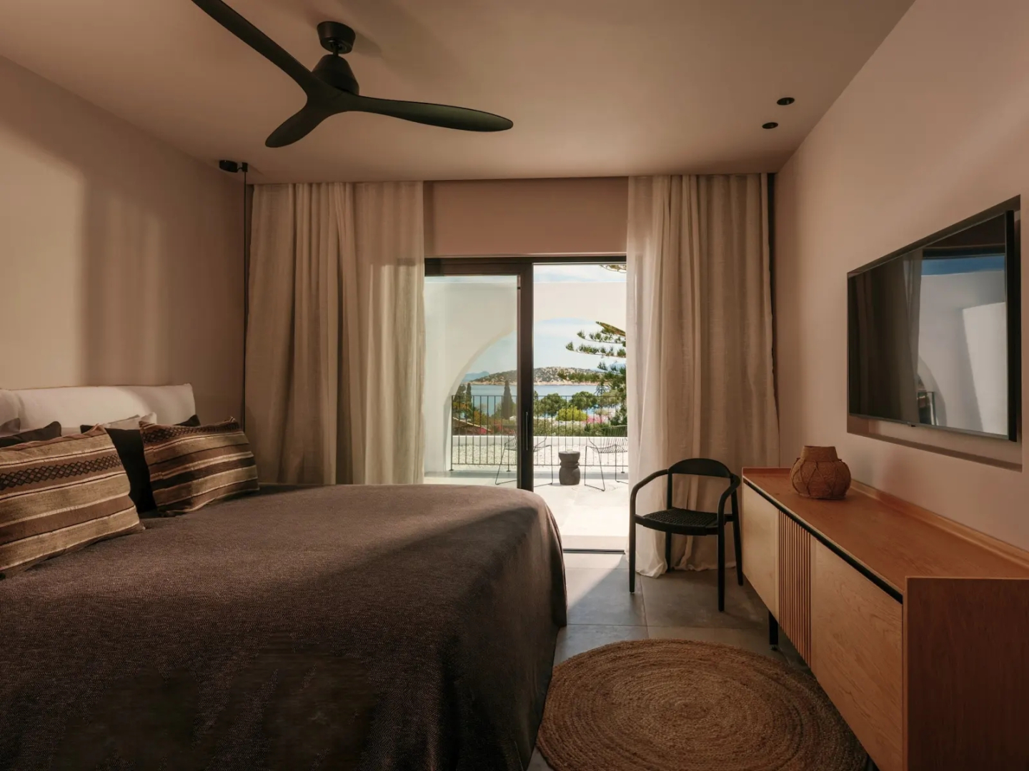 Minos Beach Art Hotel, a Member of Design Hotels