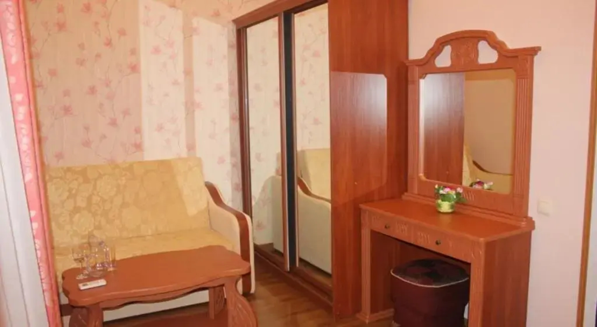 Kavkaz Hotel