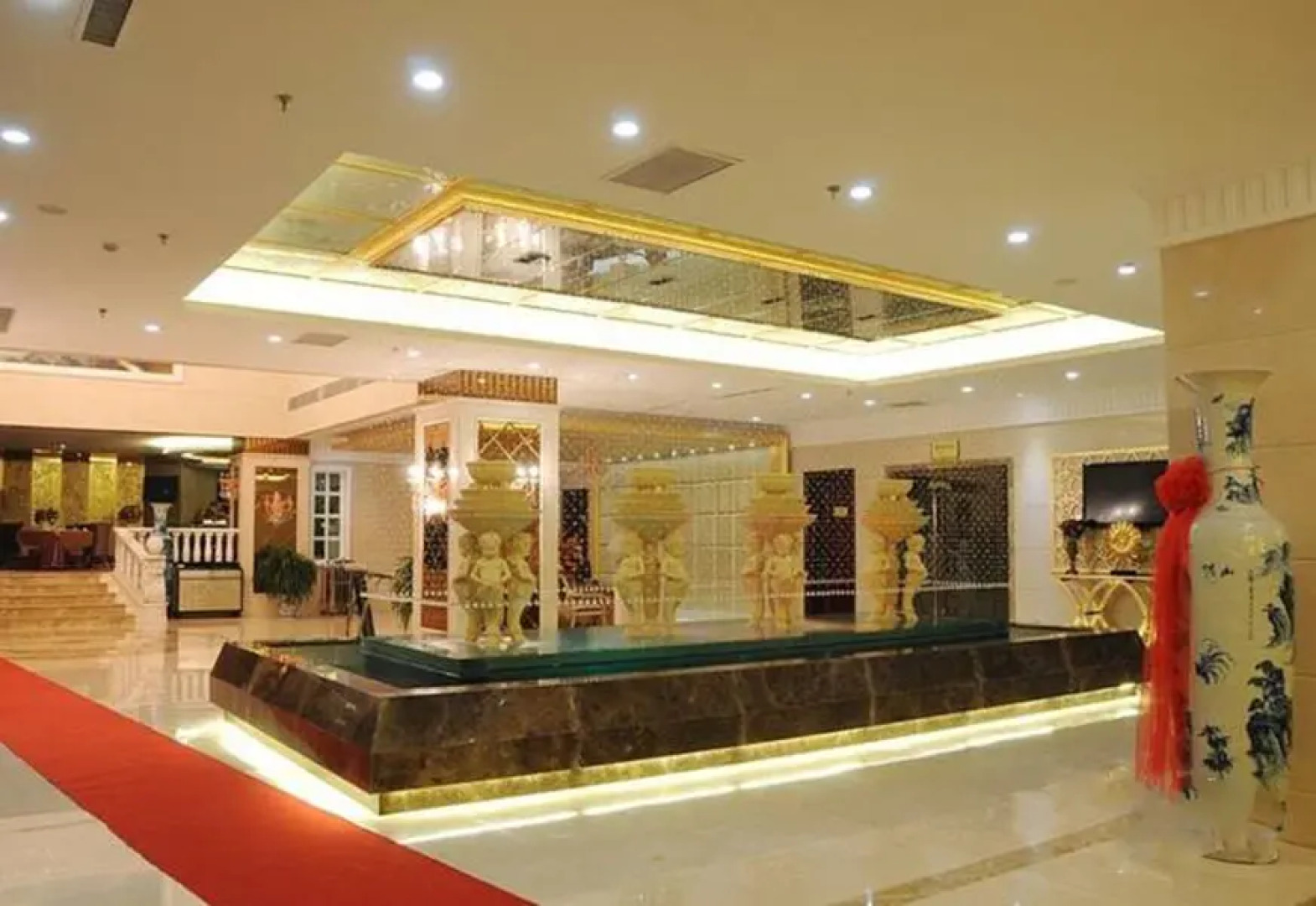 Shenshi Business Hotel