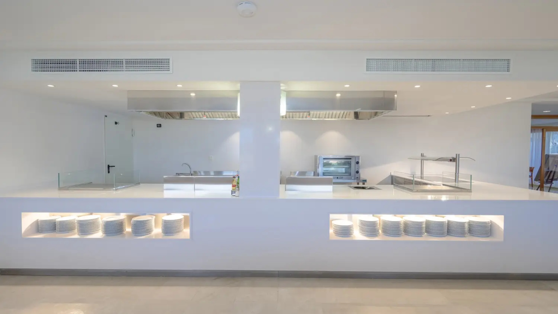 Отель THB Naeco Ibiza - Adults Only