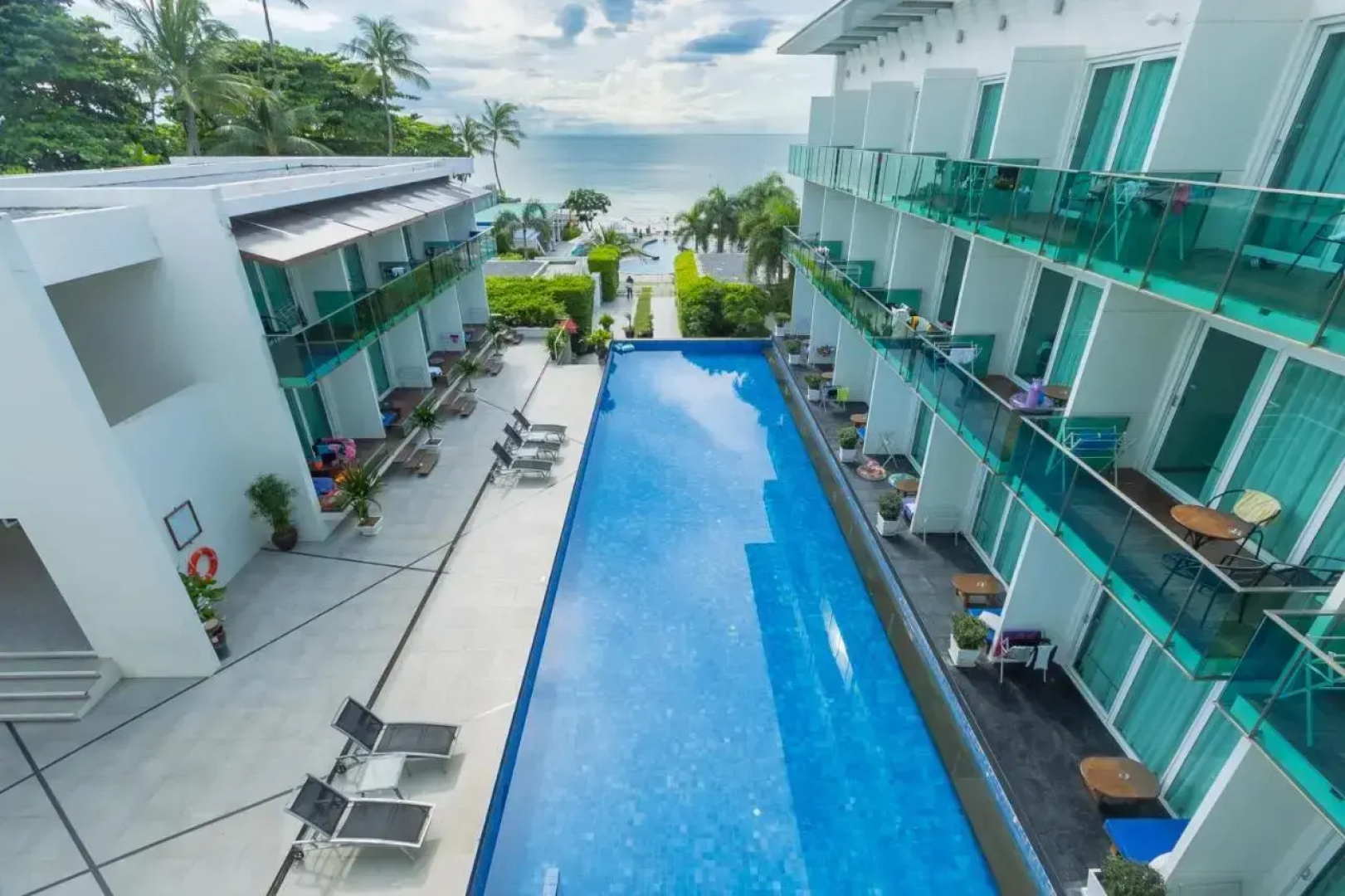 KC Beach Club & Pool Villas