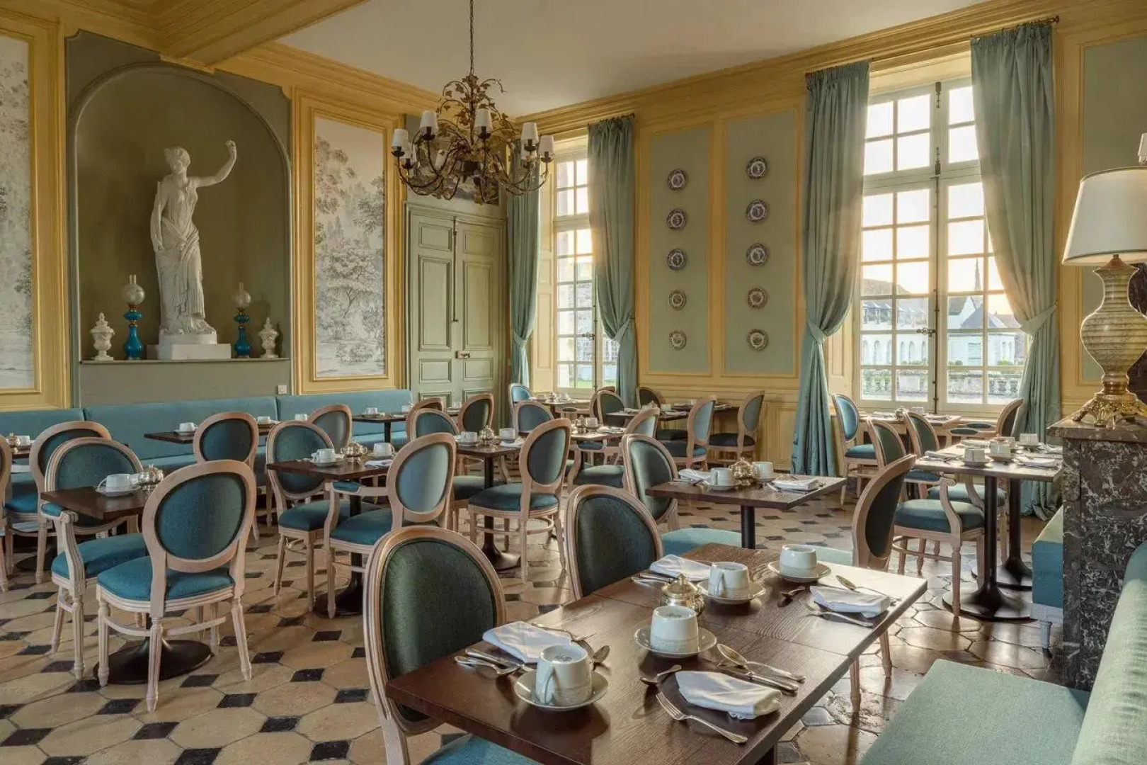 Le Château d Etoges