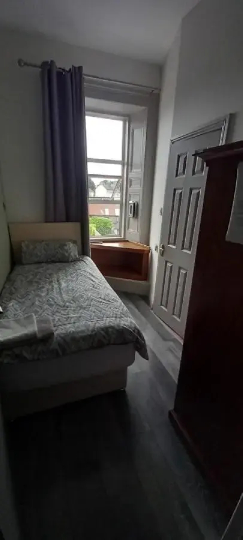 Maid Of Erin Guesthouse