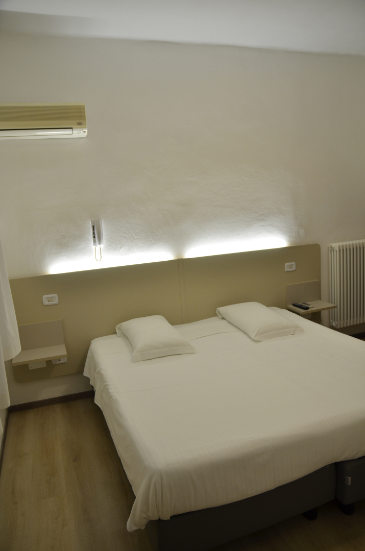 Hotel Benaco Bee Free