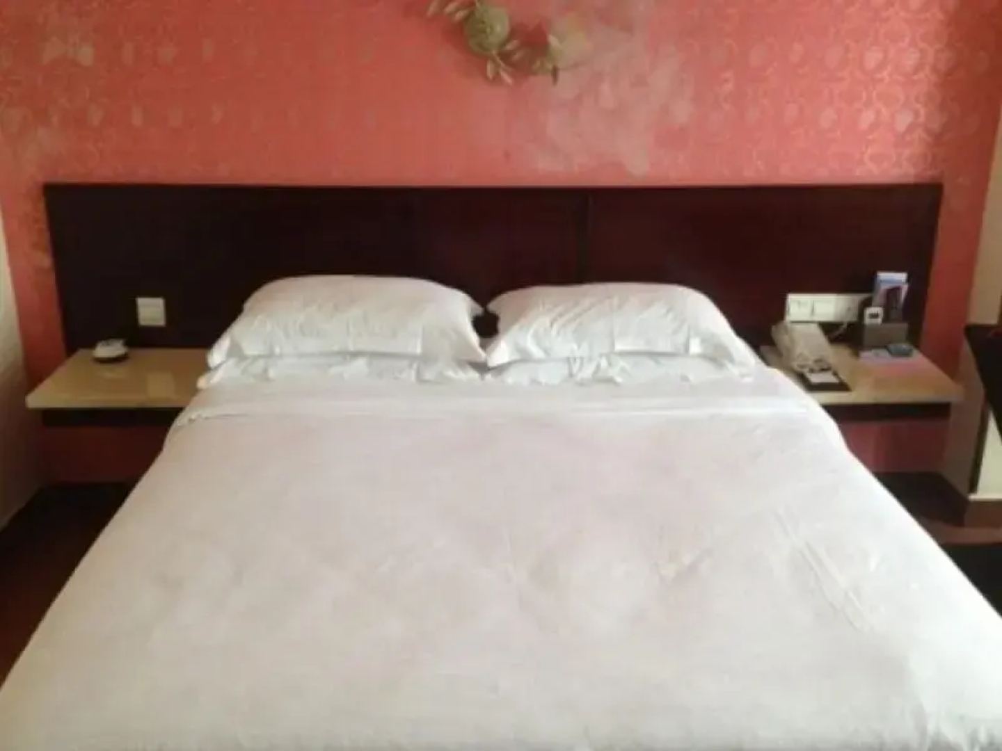 Longquan Hotel (Hainan Industry and Commerce College Branch of the Provincial Government)