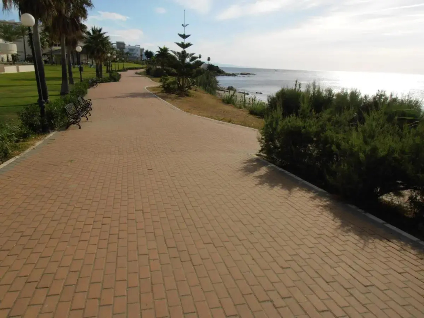 Отель Estepona