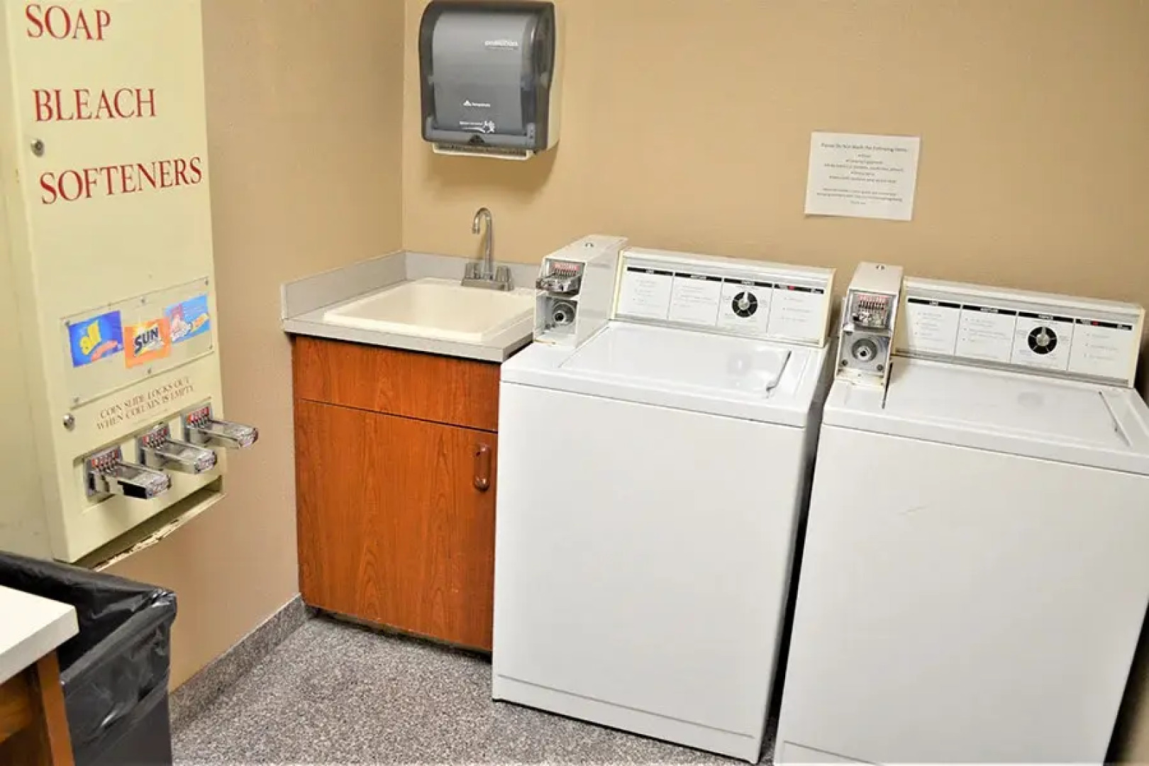 The Ashley Inn & Suites