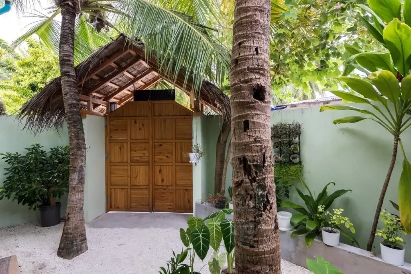 Kaani Villa