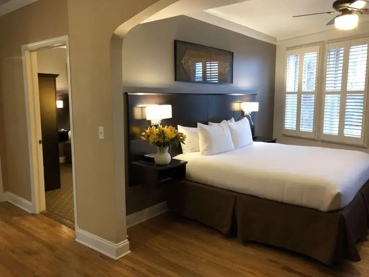 Best Western Plus Hawthorne Terrace Hotel