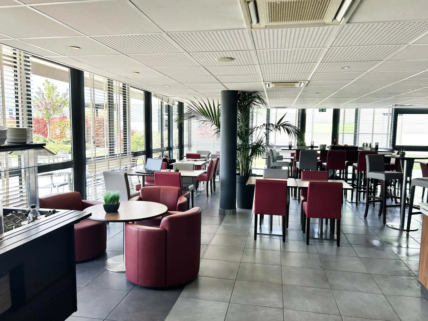 B&B HOTEL Lyon Aéroport Saint-Quentin-Fallavier