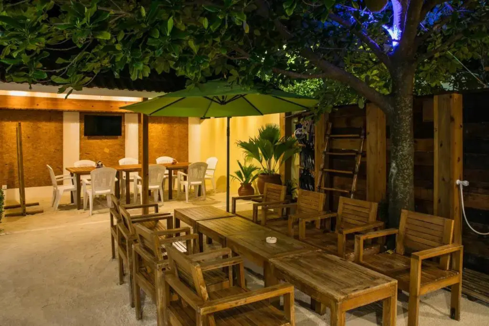 Holiday Garden Rasdhoo