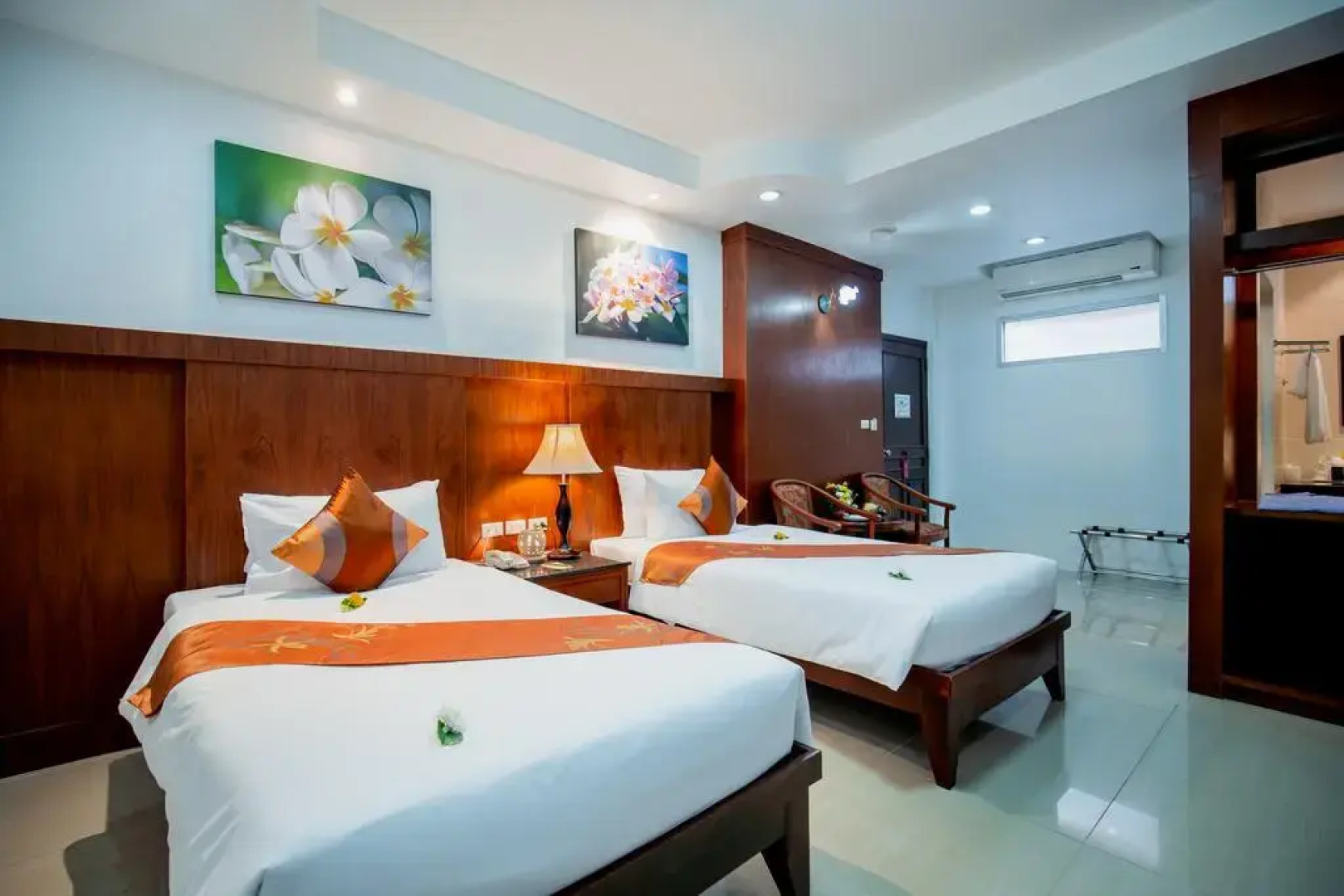 Phuket Leelavadee Hua Ting Resort