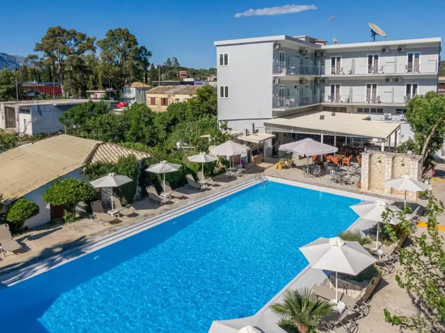 Angela Hotel and Apartments