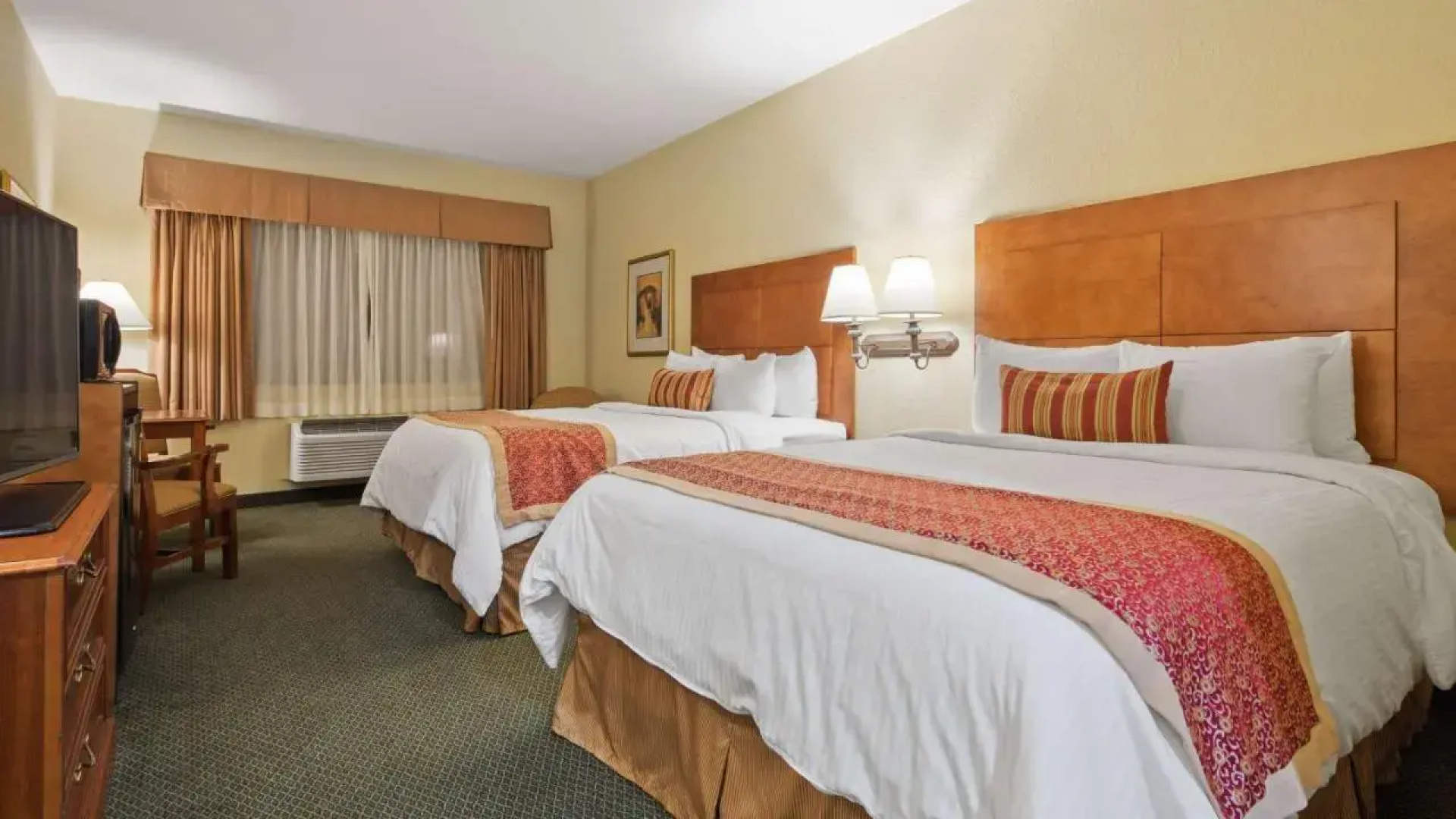 Best Western Plus Victoria Inn & Suites